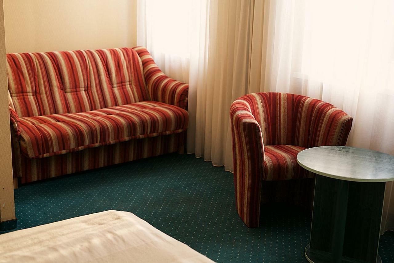 Jure Hotell Palanga Eksteriør bilde